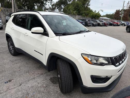 White Clearcoat 2018 Jeep Compass Latitude