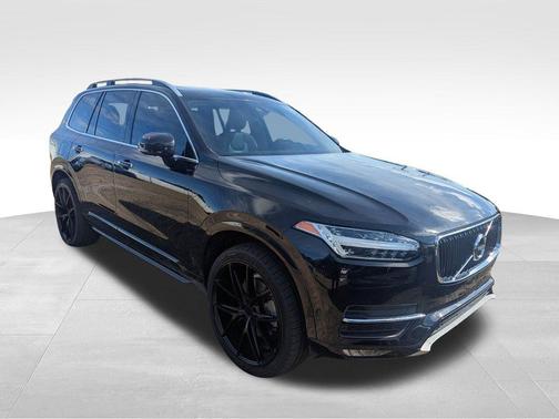 2018 Volvo XC90 T5 Momentum