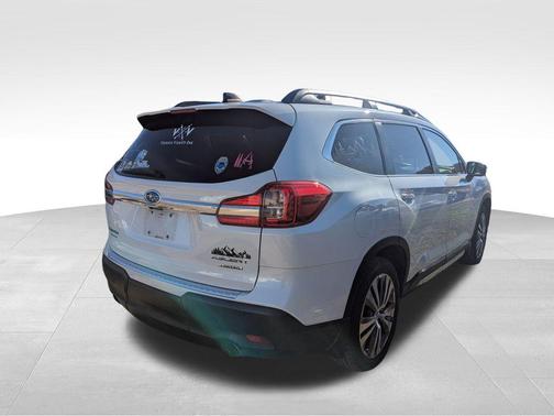 2022 Subaru Ascent Limited 8-Passenger