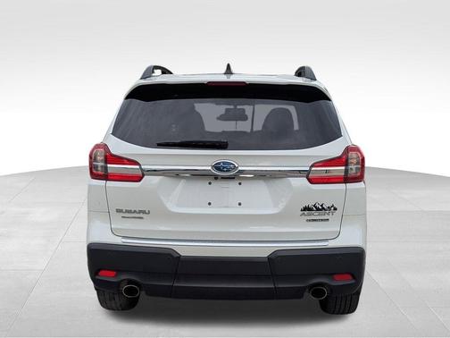 2022 Subaru Ascent Limited 8-Passenger