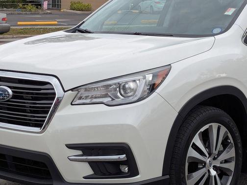 2022 Subaru Ascent Limited 8-Passenger