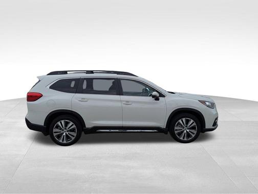 2022 Subaru Ascent Limited 8-Passenger