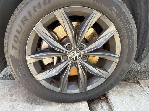 Kings Red 2022 Volkswagen Tiguan 2.0T SE