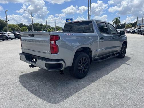 2025 Chevrolet Silverado 1500 Custom