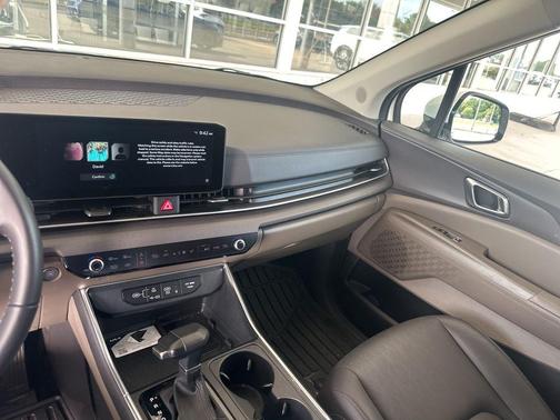 2025 Kia Carnival EX