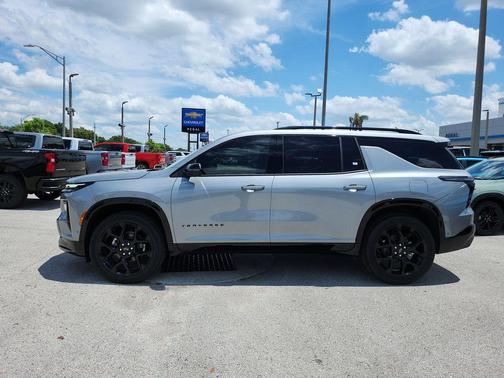 Sterling Gray Metallic 2026 Chevrolet Traverse RS