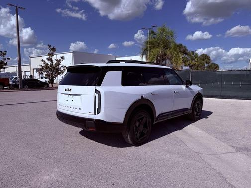 Glacial White Pearl 2027 Kia Telluride EX