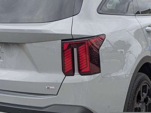 2024 Kia Sorento SX