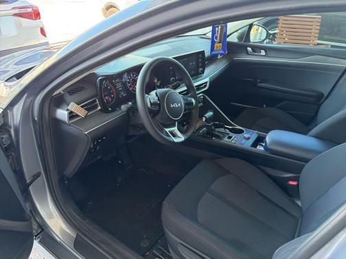 Everlasting Silver 2022 Kia K5 LXS