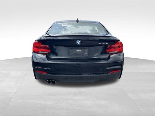 2018 BMW 230 i