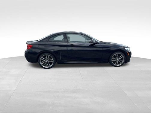 2018 BMW 230 i