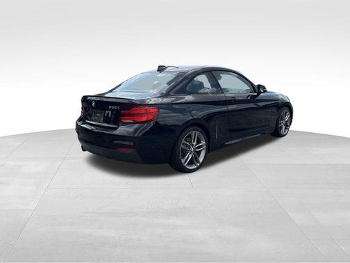 2018 BMW 230 i