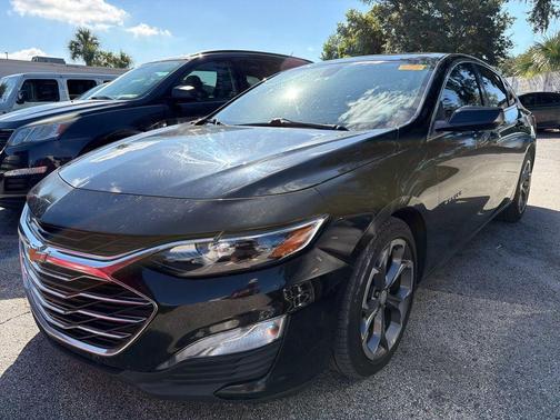 Mosaic Black Metallic 2020 Chevrolet Malibu LT