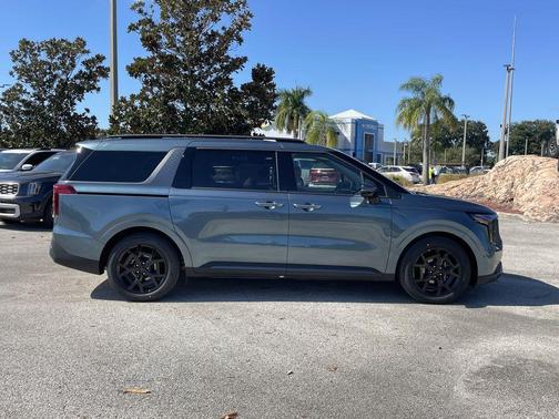 2026 Kia Carnival SX