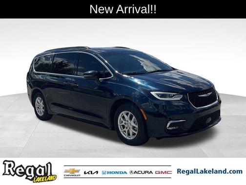 2022 Chrysler Pacifica Touring-L