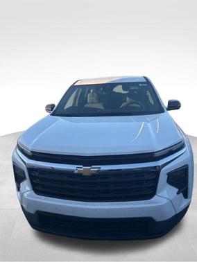 2024 Chevrolet Traverse LS
