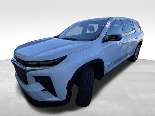 2024 Chevrolet Traverse LS