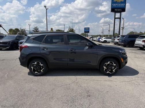 Gravity Gray 2026 Kia Seltos EX