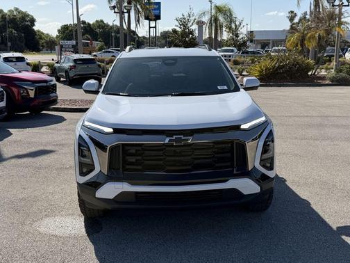 Polar White 2026 Chevrolet Equinox ACTIV