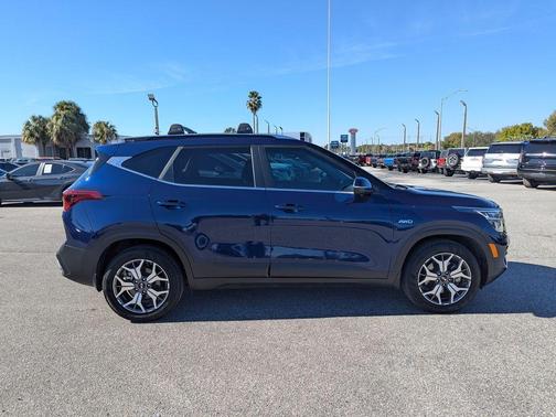 2021 Kia Seltos EX