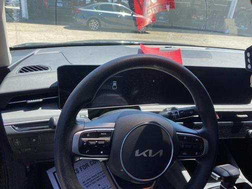 2025 Kia K5 LXS