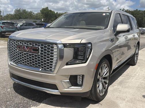 Beige Pearl Metallic 2021 GMC Yukon XL Denali