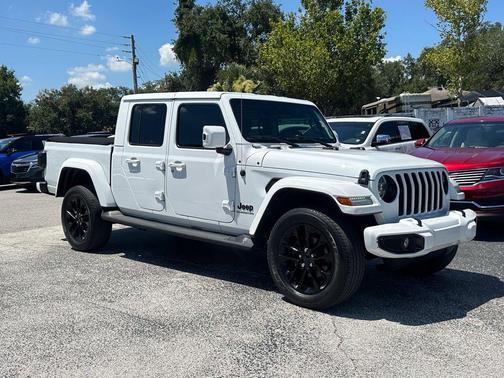Bright White Clearcoat 2021 Jeep Gladiator Overland