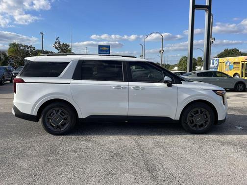 2026 Kia Carnival Hybrid EX