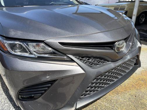Predawn Gray Mica 2019 Toyota Camry SE
