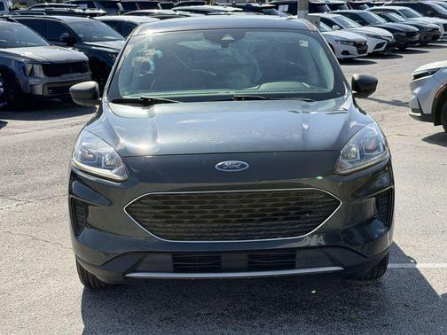 Blue Metallic 2022 Ford Escape SE