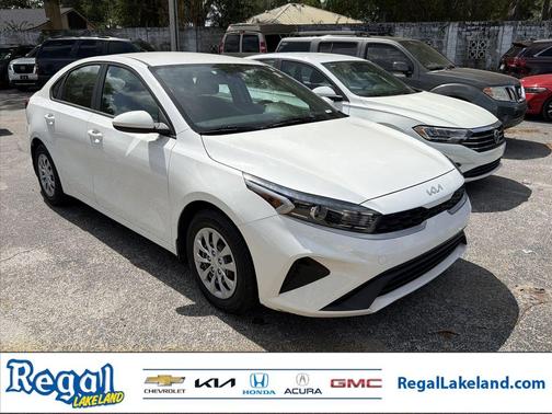 Clear White 2022 Kia Forte FE