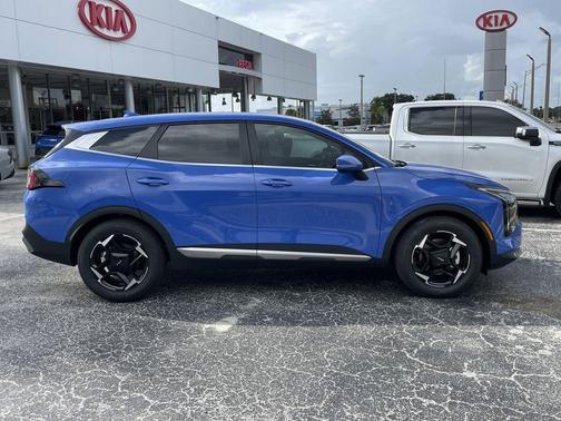 2026 Kia Sportage EX