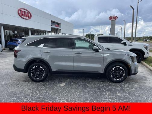 2026 Kia Sorento S