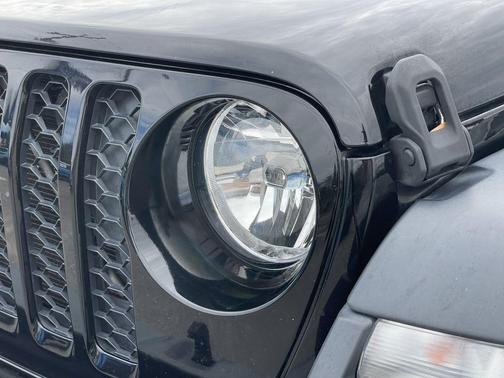 2020 Jeep Gladiator Sport