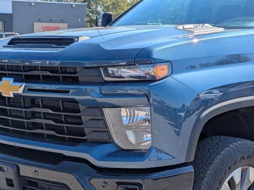 2025 Chevrolet Silverado 2500 Custom