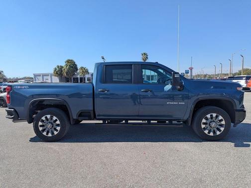 2025 Chevrolet Silverado 2500 Custom