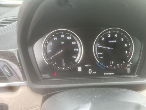 2022 BMW X1 sDrive28i