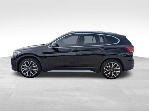 2022 BMW X1 sDrive28i
