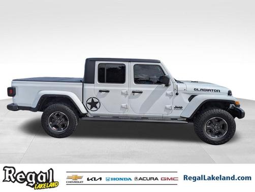 2022 Jeep Gladiator Sport