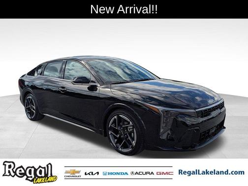 2025 Kia K4 GT-Line