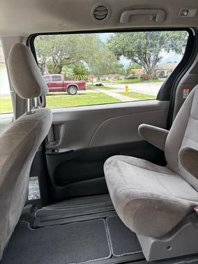2020 Toyota Sienna L