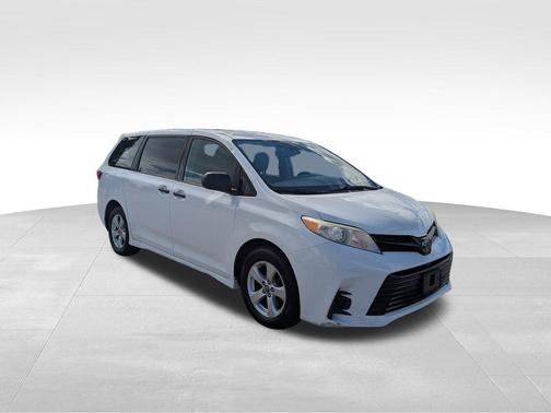 2020 Toyota Sienna L