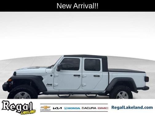 2022 Jeep Gladiator Sport