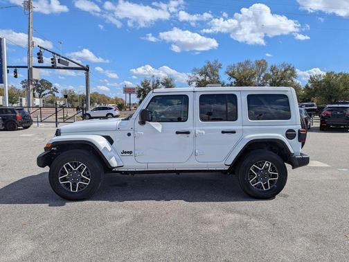 2025 Jeep Wrangler Sahara