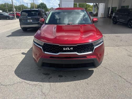 2023 Kia Sorento LX