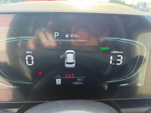 Steel Gray 2025 Kia Niro SX