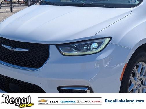 2021 Chrysler Pacifica Touring-L