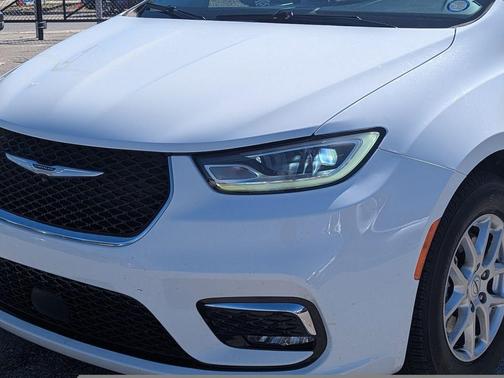 2021 Chrysler Pacifica Touring-L