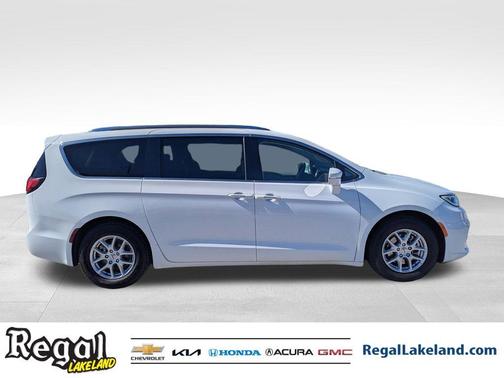 2021 Chrysler Pacifica Touring-L