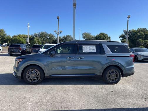 2026 Kia Carnival SX
